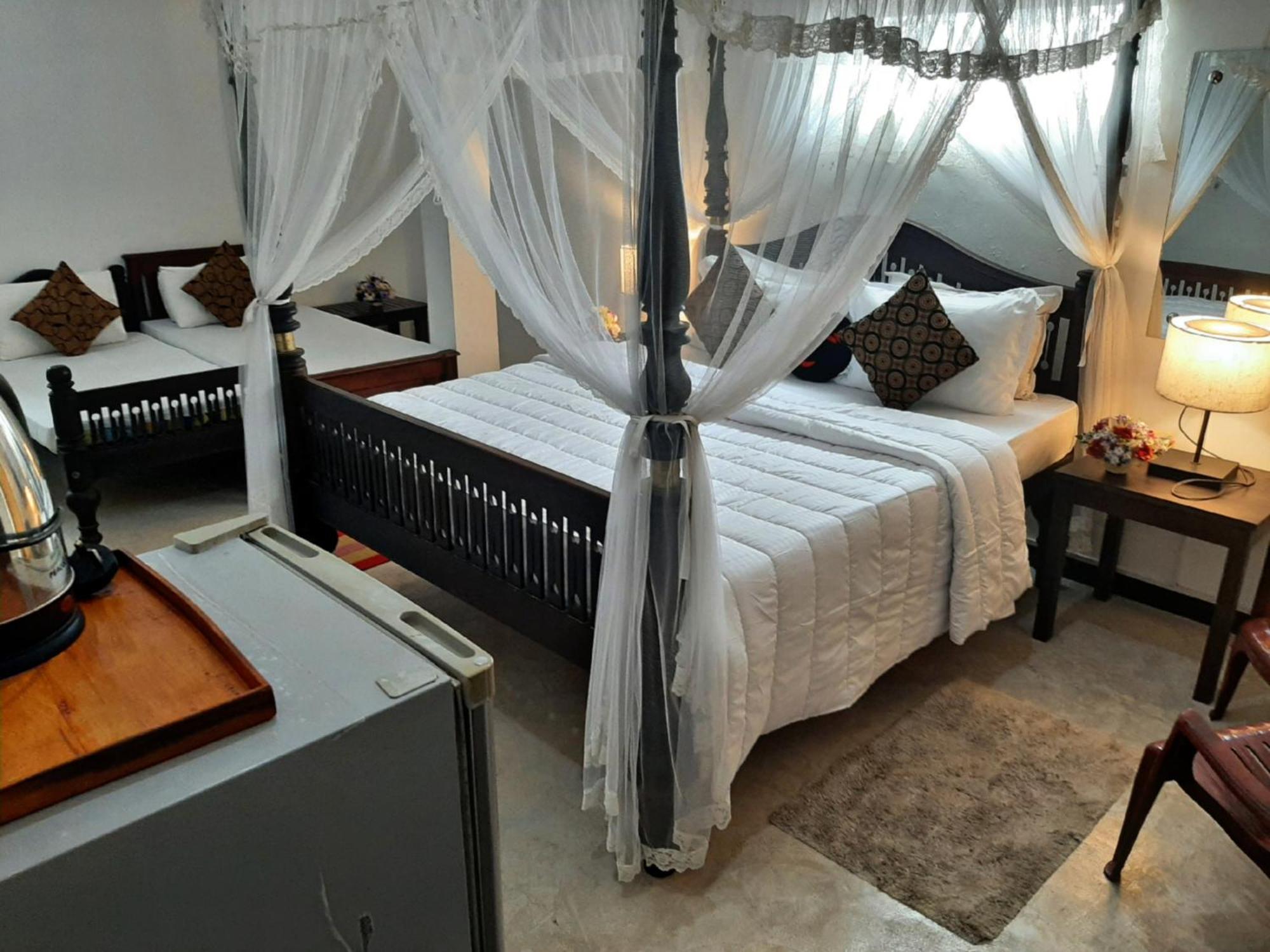 Villa Blue Ocean Mirissa Exterior foto